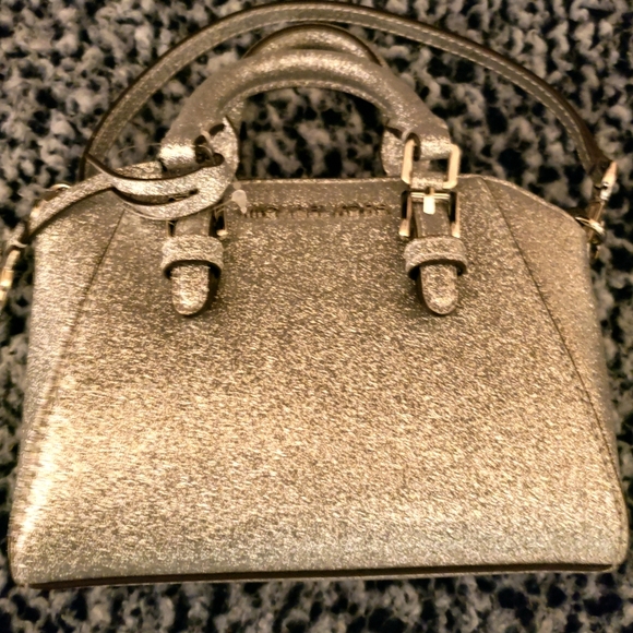 Brand New Authentic Mini Michael Kors Purse - Picture 2 of 4